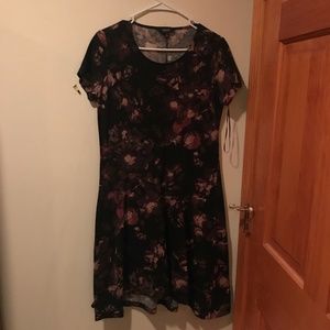 Vera Wang Dark Purple Floral Cotton A-Line Dress | Size: L